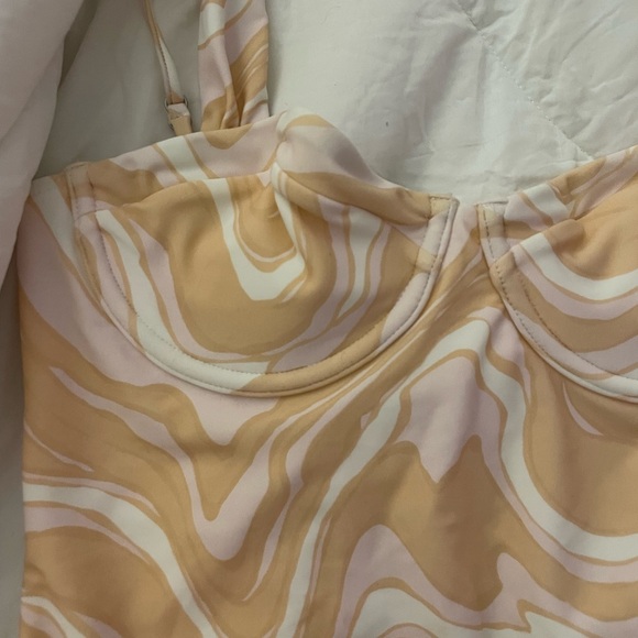 Never been worn Abercrombie & Fitch one piece bathing suit. Size XS. - Picture 2 of 6